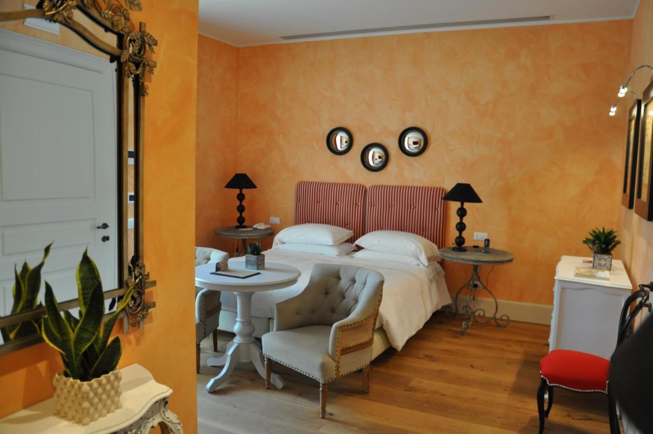 L'Andana Tenuta La Badiola Кастильоне-делла-Пеская Экстерьер фото