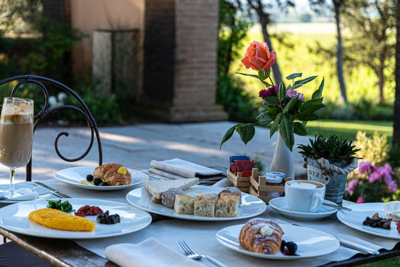 L'Andana Tenuta La Badiola Кастильоне-делла-Пеская Экстерьер фото